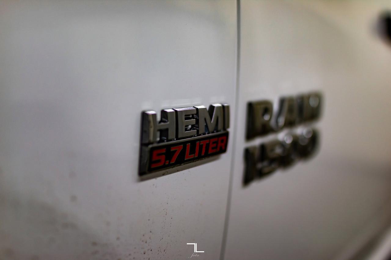 2017 Ram 1500 4x4 Crew Cab Black Express Red Deer AB