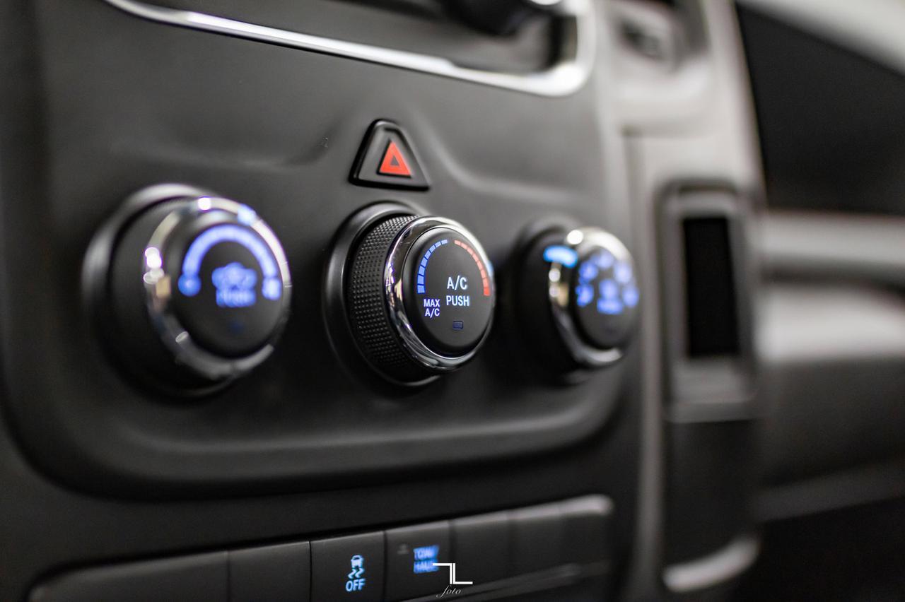 2017 Ram 1500 4x4 Crew Cab Black Express Red Deer AB