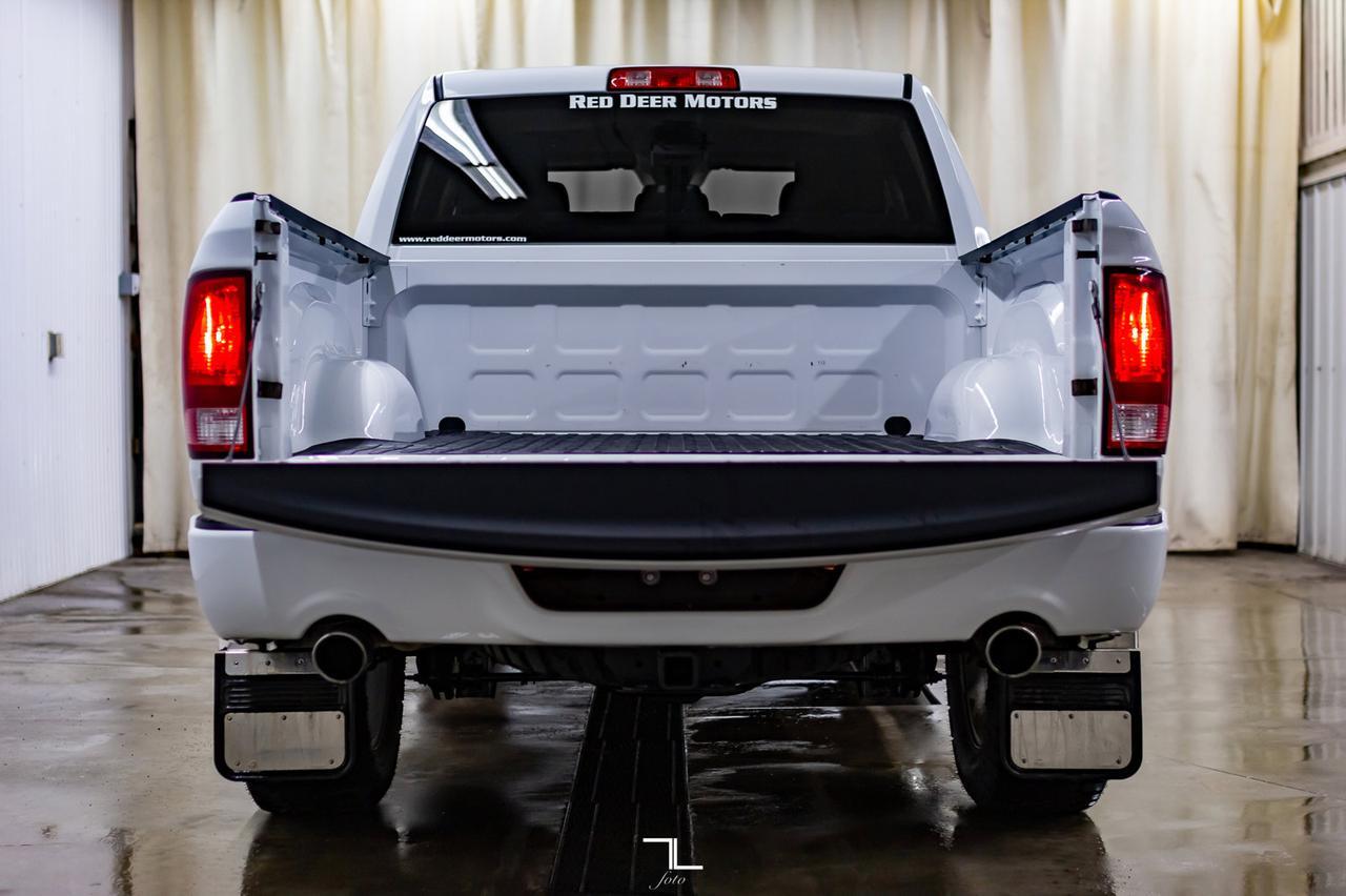 2017 Ram 1500 4x4 Crew Cab Black Express Red Deer AB