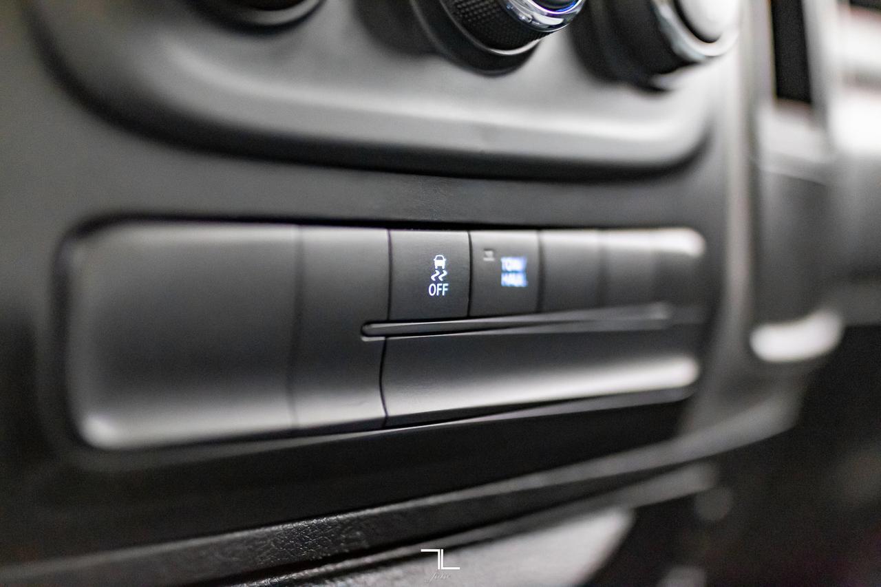 2017 Ram 1500 4x4 Crew Cab Black Express Red Deer AB