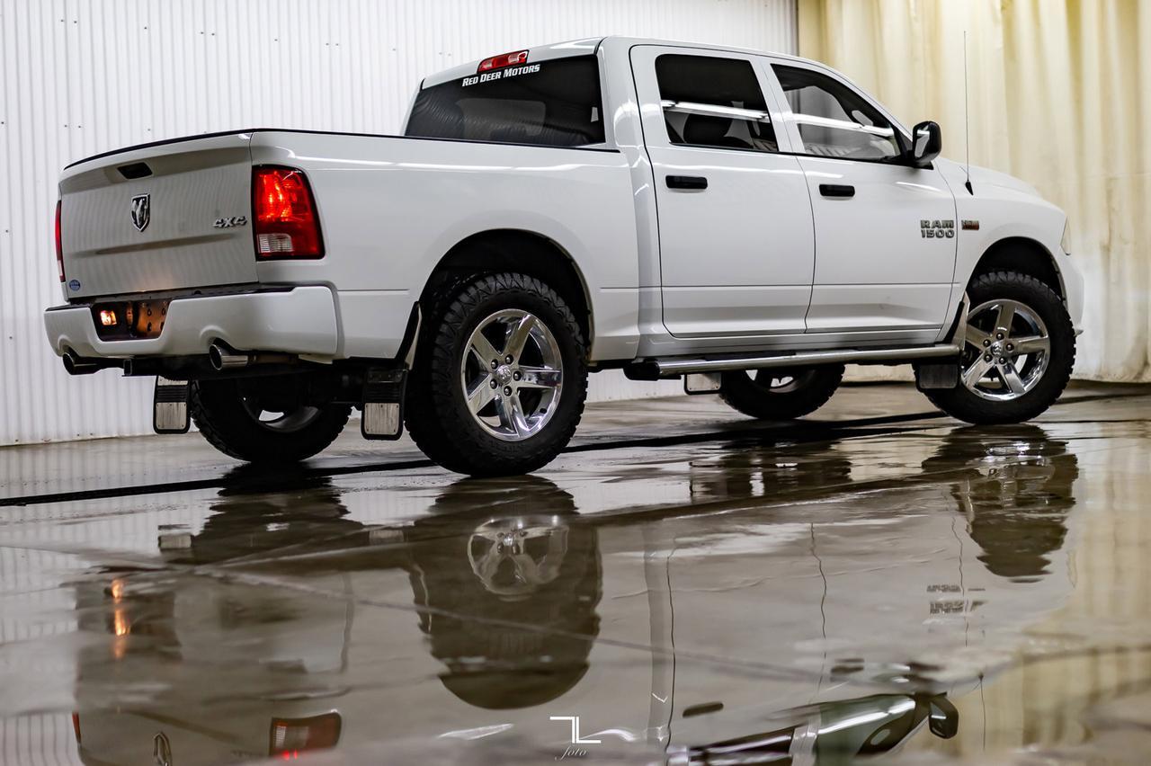 2017 Ram 1500 4x4 Crew Cab Black Express Red Deer AB
