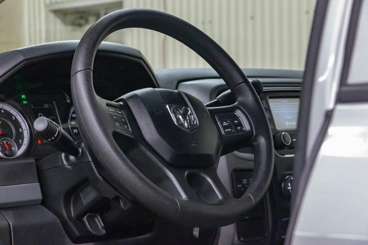 2017 Ram 1500 4x4 Crew Cab Express BCam Red Deer AB