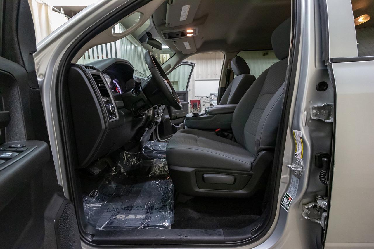 2017 Ram 1500 4x4 Crew Cab Express BCam Red Deer AB