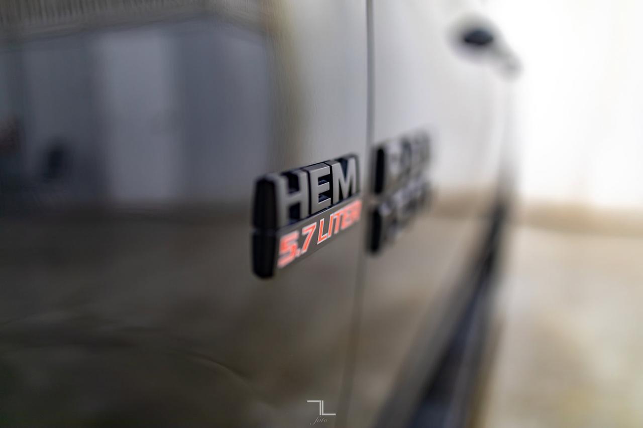 2017 Ram 1500 4x4 Crew Cab Express Red Deer AB