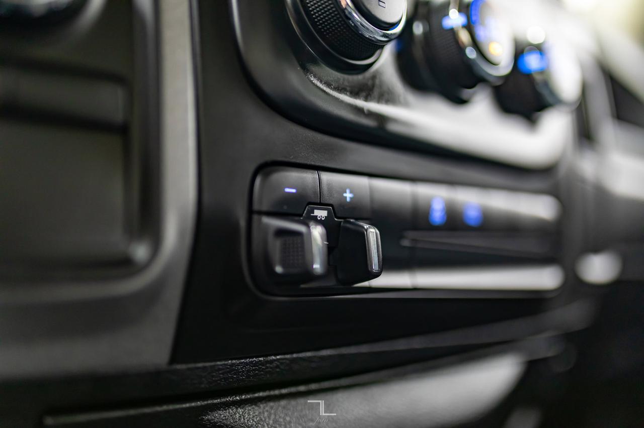 2017 Ram 1500 4x4 Crew Cab Express Red Deer AB