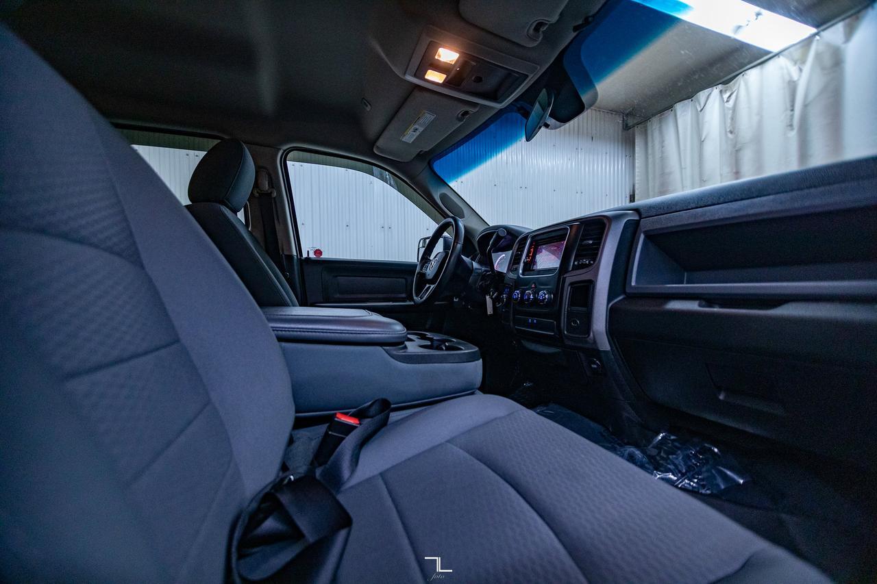 2017 Ram 1500 4x4 Crew Cab Express Red Deer AB