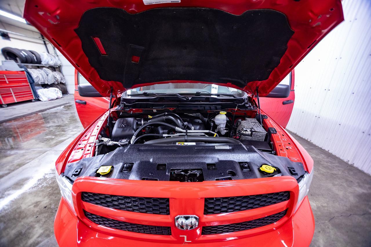 2017 Ram 1500 4x4 Crew Cab Express Red Deer AB