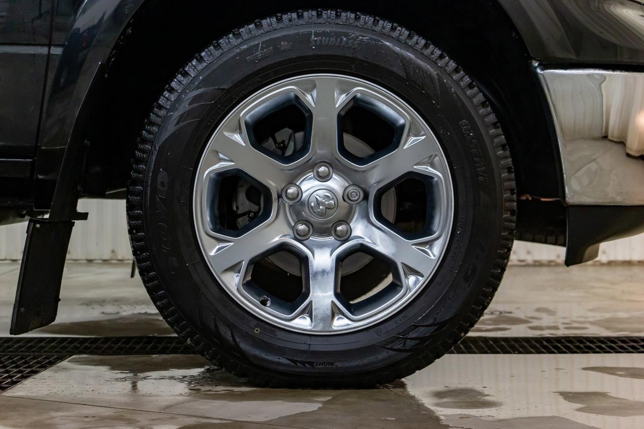 2017 Ram 1500 4x4 Crew Cab Laramie EcoDiesel Leather Roof Nav Red Deer AB