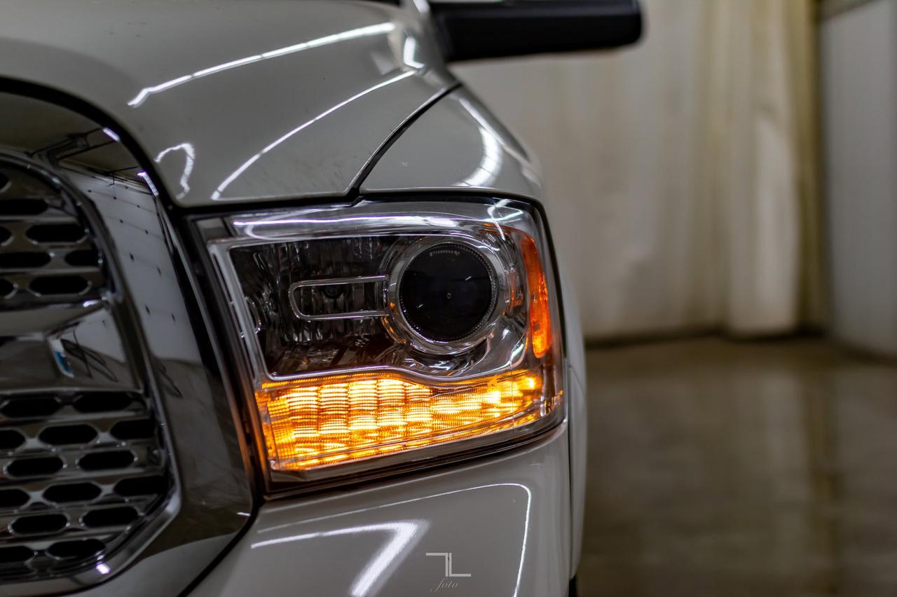 2017 Ram 1500 4x4 Crew Cab Laramie Leather Roof Nav Red Deer AB