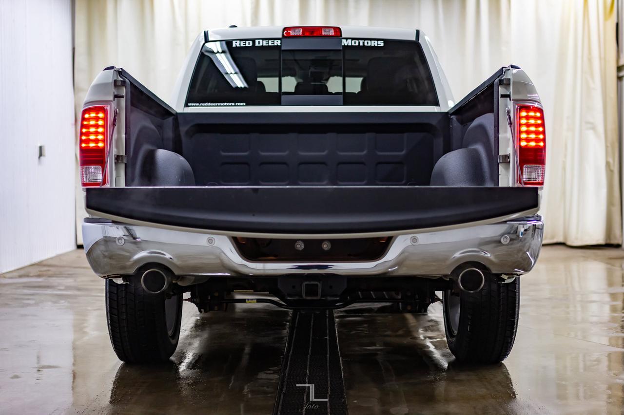 2017 Ram 1500 4x4 Crew Cab Laramie Leather Roof Nav Red Deer AB