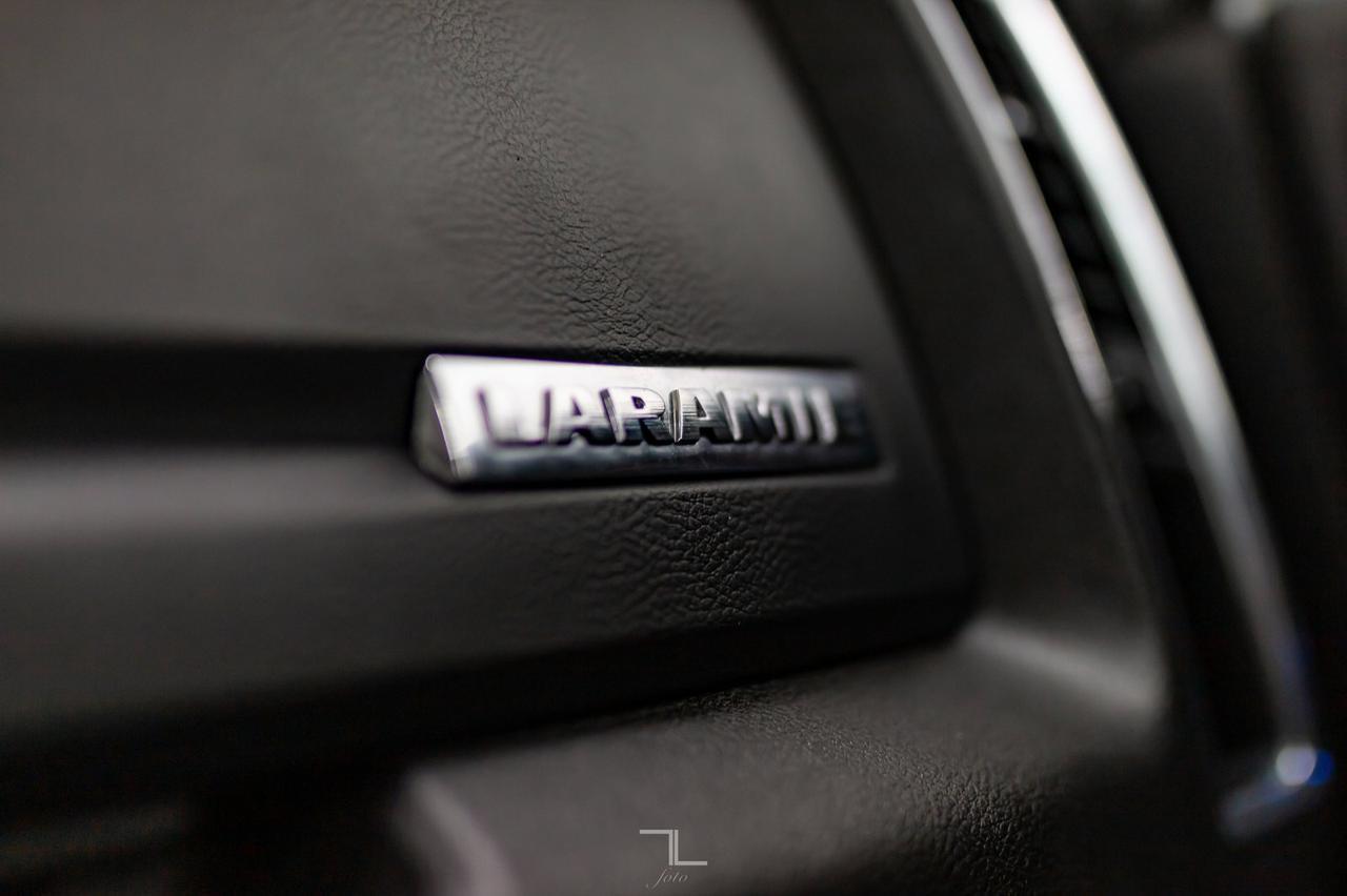 2017 Ram 1500 4x4 Crew Cab Laramie Leather Roof Nav Red Deer AB