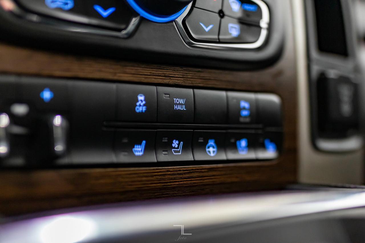 2017 Ram 1500 4x4 Crew Cab Laramie Leather Roof Nav Red Deer AB