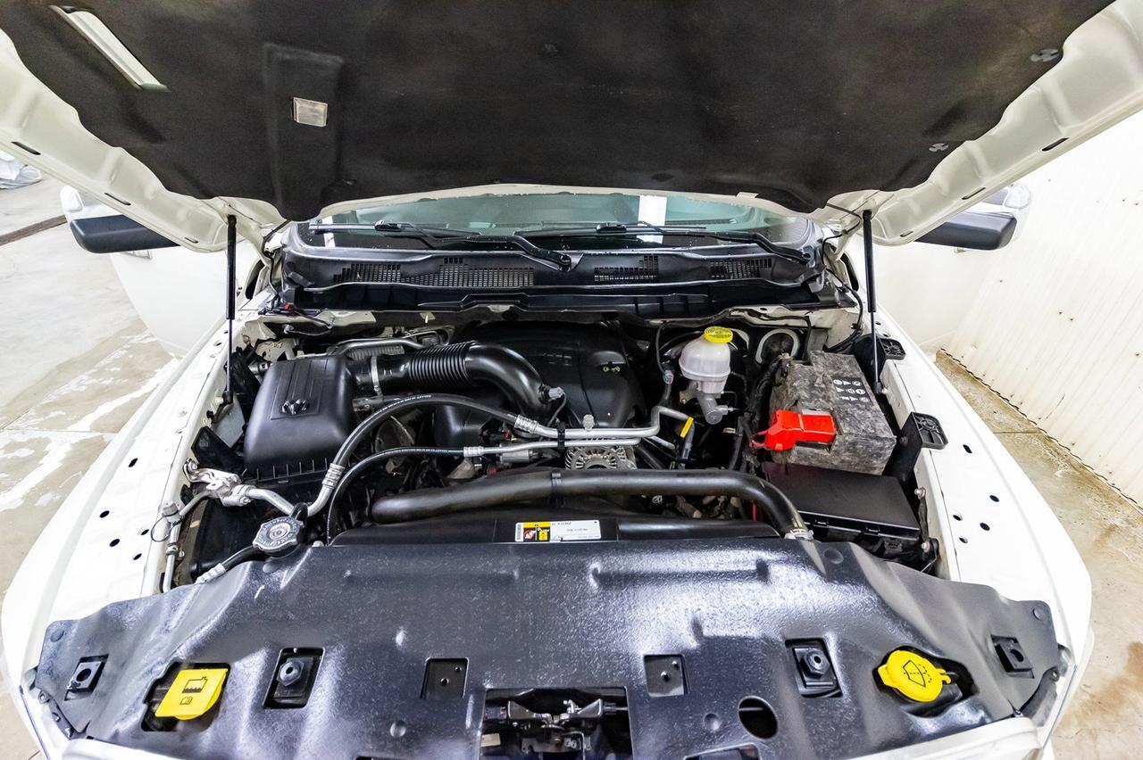 2017 Ram 1500 4x4 Crew Cab Laramie Leather Roof Nav Red Deer AB