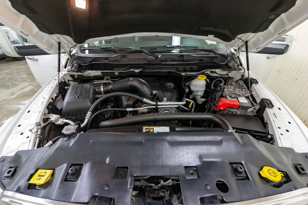 2017 Ram 1500 4x4 Crew Cab Limited Leather Roof Nav Red Deer AB