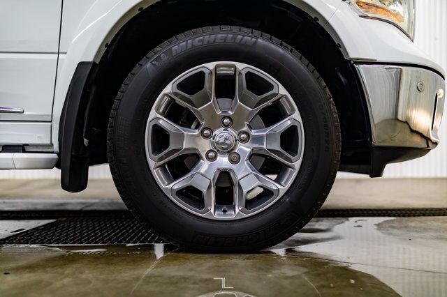 2017 Ram 1500 4x4 Crew Cab Limited Leather Roof Nav Red Deer AB