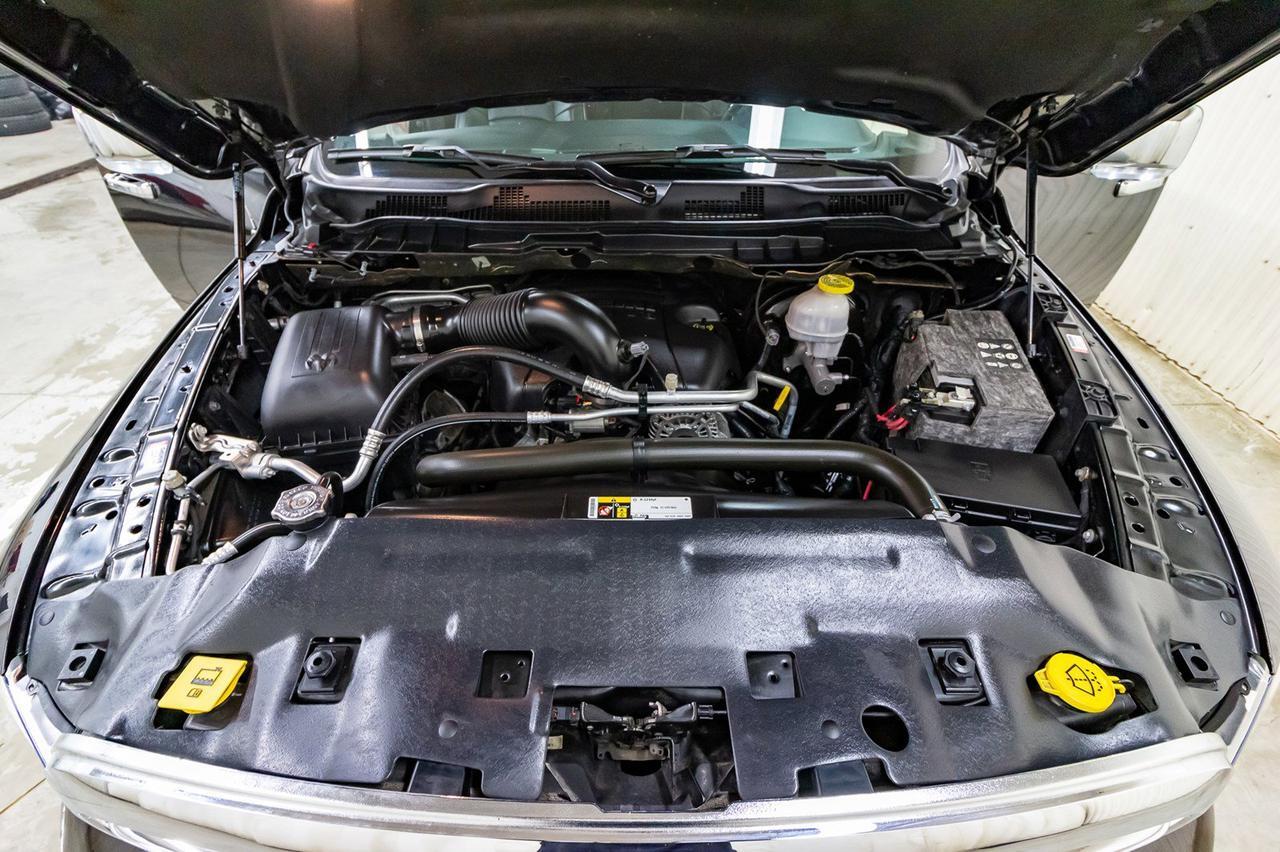 2017 Ram 1500 4x4 Crew Cab Limited Leather Roof Nav Red Deer AB