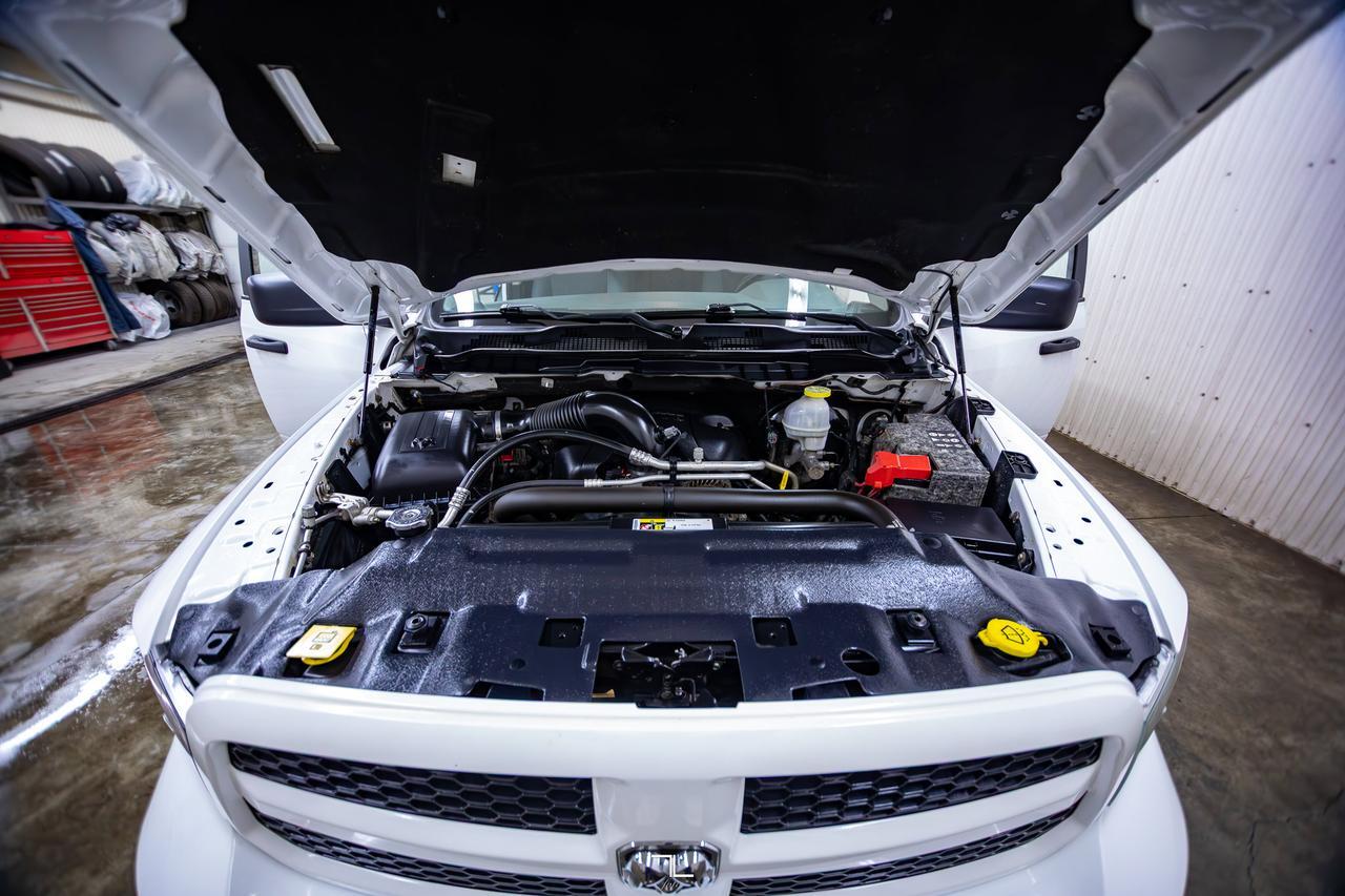 2017 Ram 1500 4x4 Crew Cab Outdoorsman BCam 6.5 Ft. Box Red Deer AB