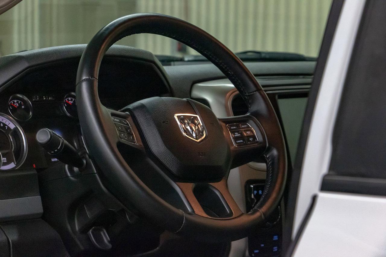 2017 Ram 1500 4x4 Crew Cab Outdoorsman Nav BCam Red Deer AB