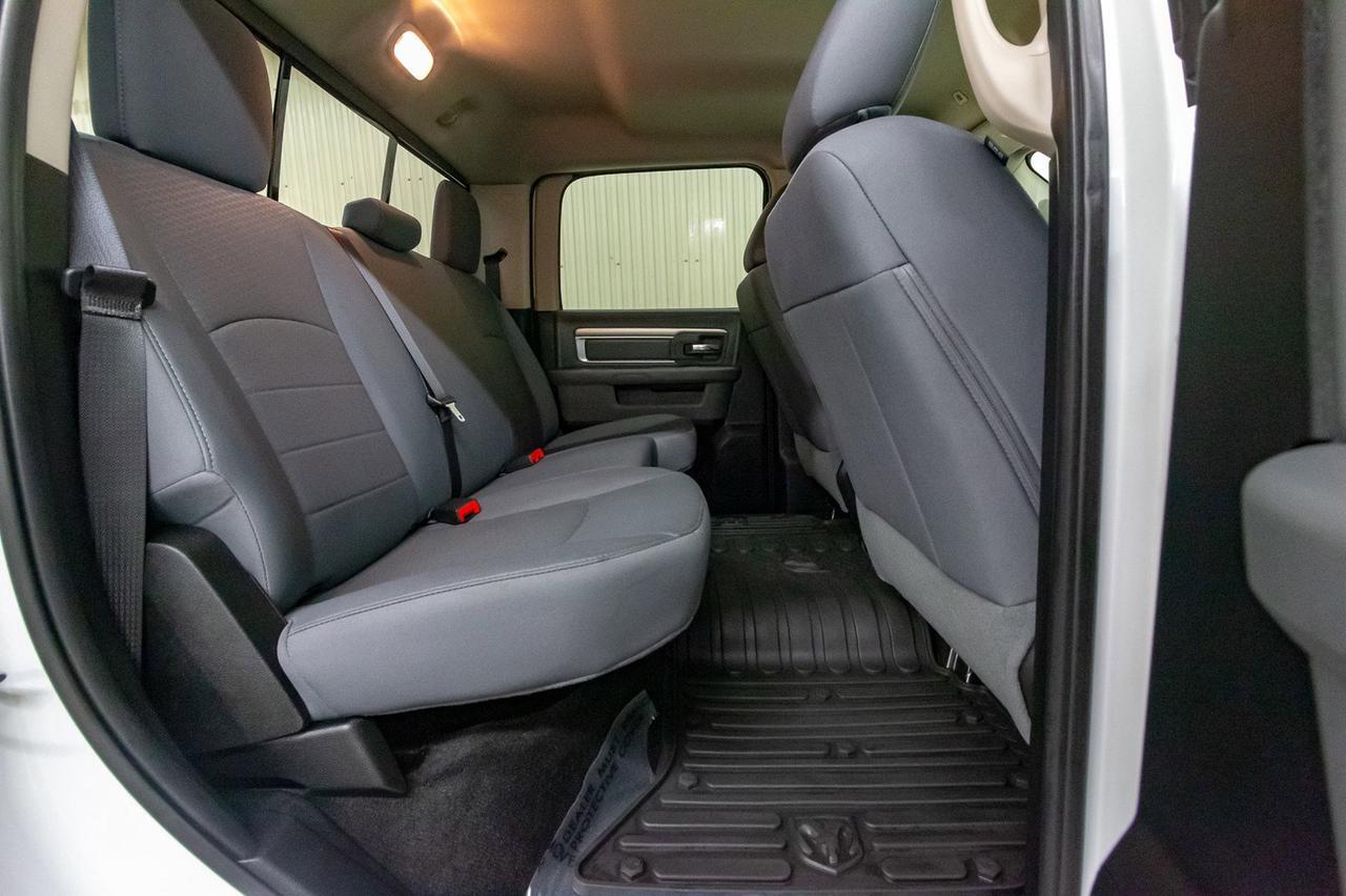 2017 Ram 1500 4x4 Crew Cab Outdoorsman Nav BCam Red Deer AB