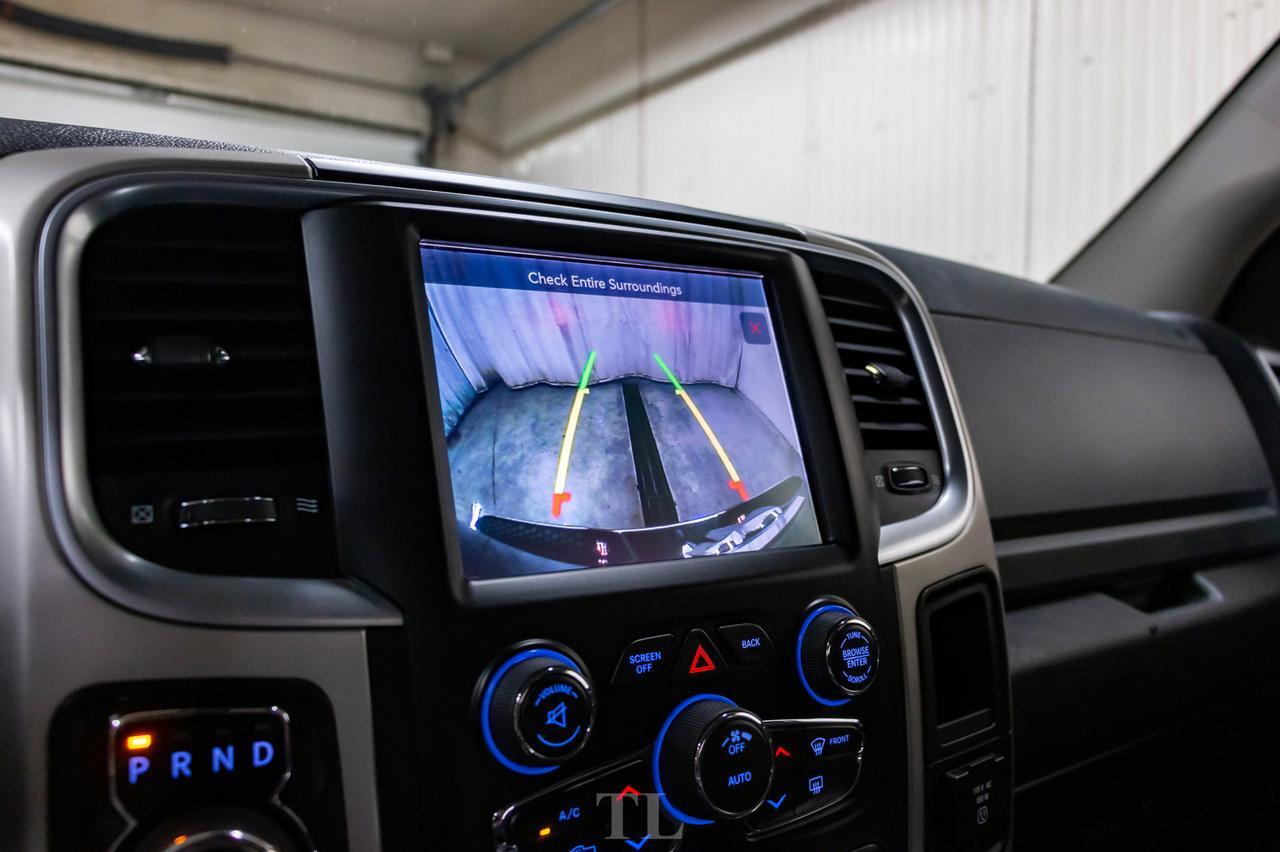 2017 Ram 1500 4x4 Crew Cab SLT Nav Roof Bcam Red Deer AB