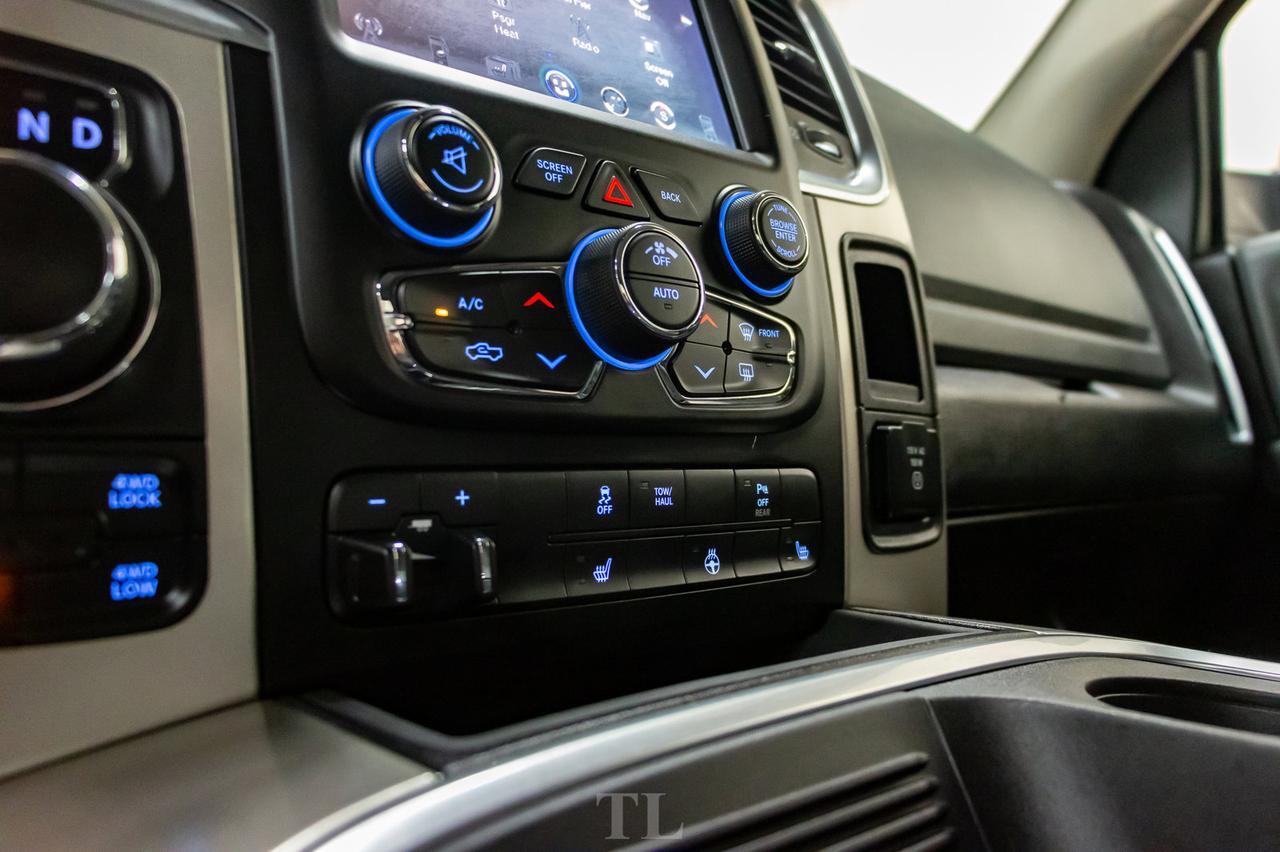 2017 Ram 1500 4x4 Crew Cab SLT Nav Roof Bcam Red Deer AB