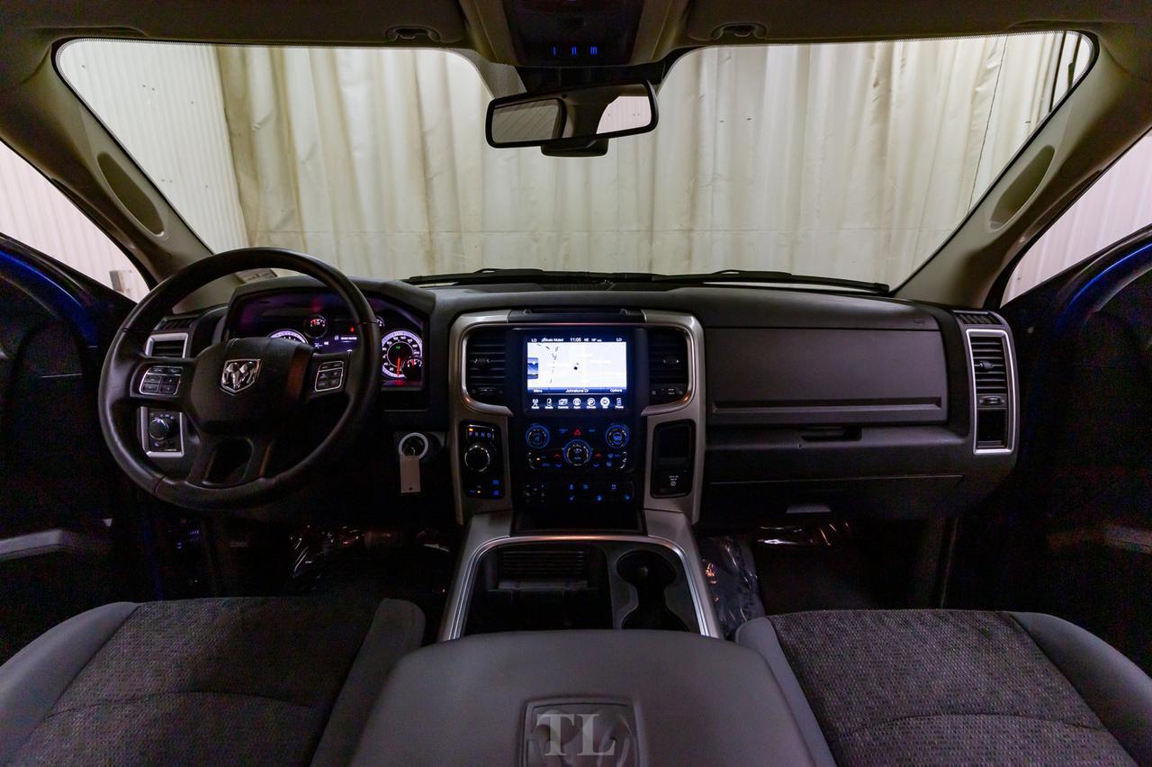 2017 Ram 1500 4x4 Crew Cab SLT Nav Roof Bcam Red Deer AB