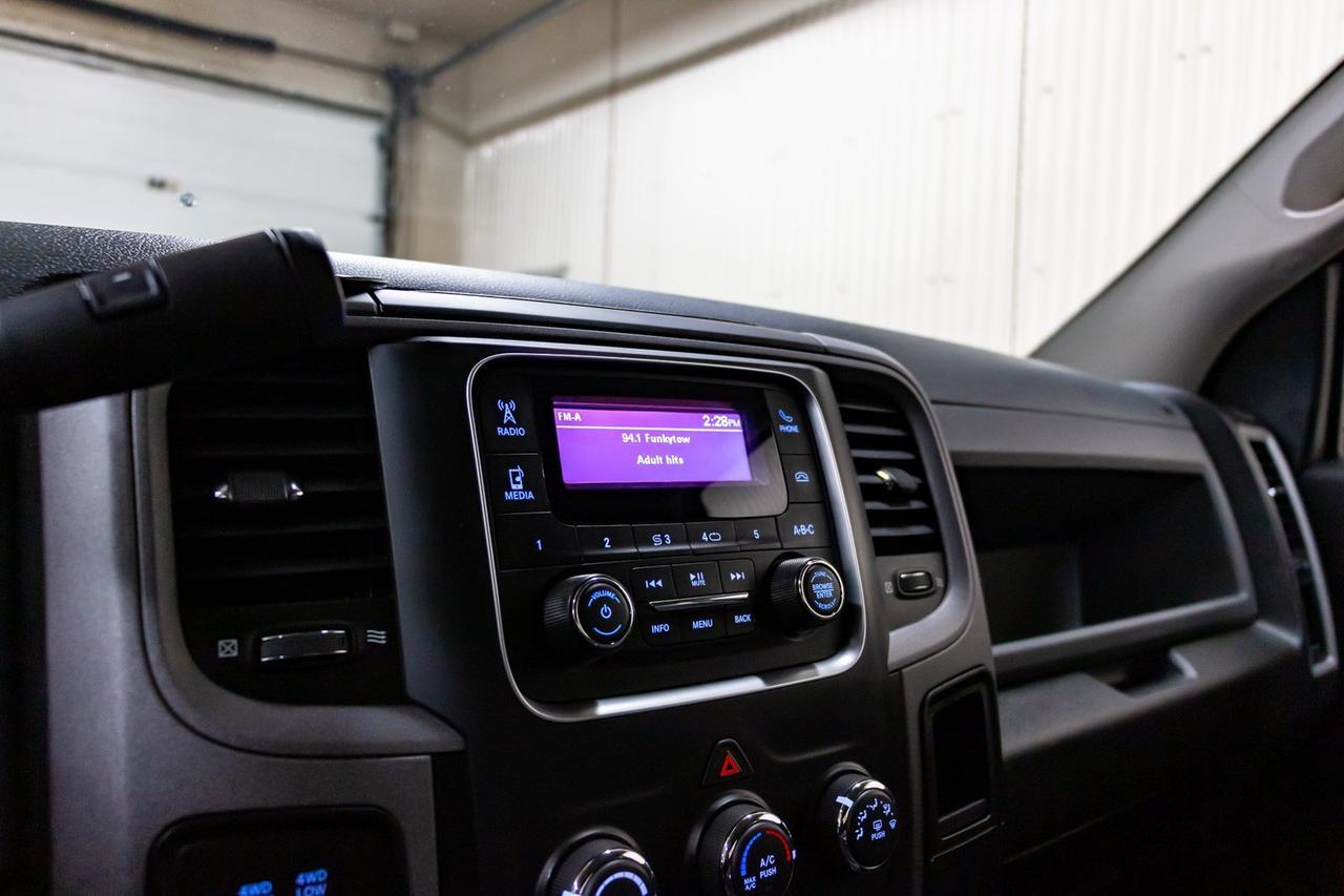 2017 Ram 1500 4x4 Crew Cab SXT BCam Red Deer AB