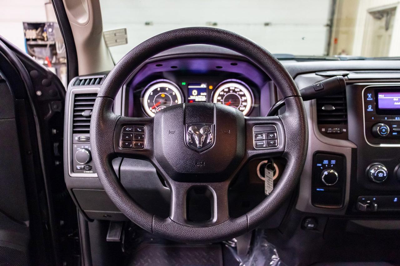 2017 Ram 1500 4x4 Crew Cab SXT BCam Red Deer AB