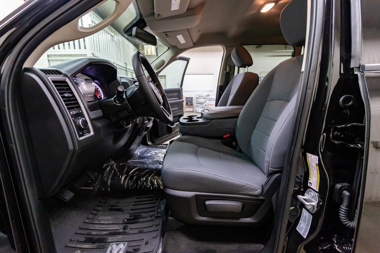 2017 Ram 1500 4x4 Crew Cab SXT BCam Red Deer AB