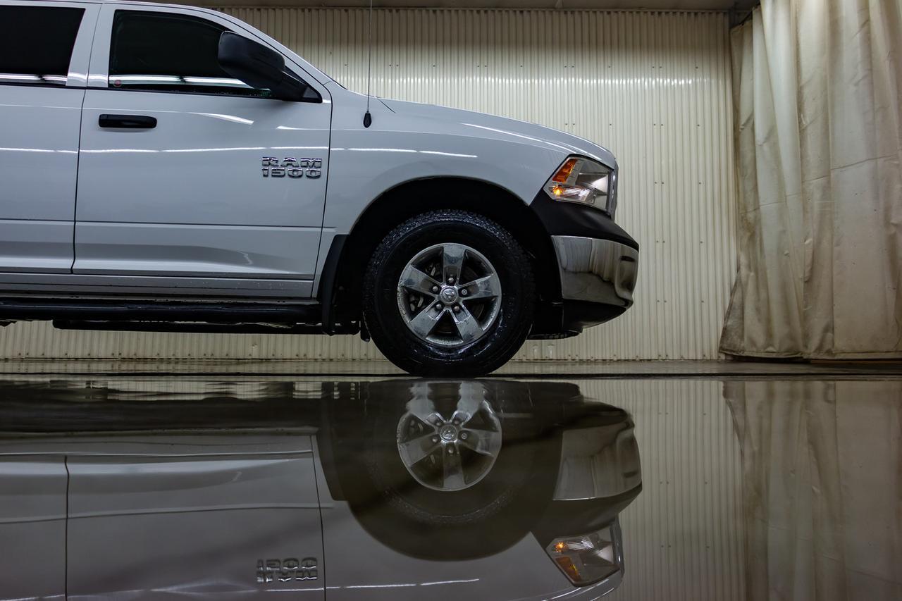 2017 Ram 1500 4x4 Crew Cab SXT Red Deer AB