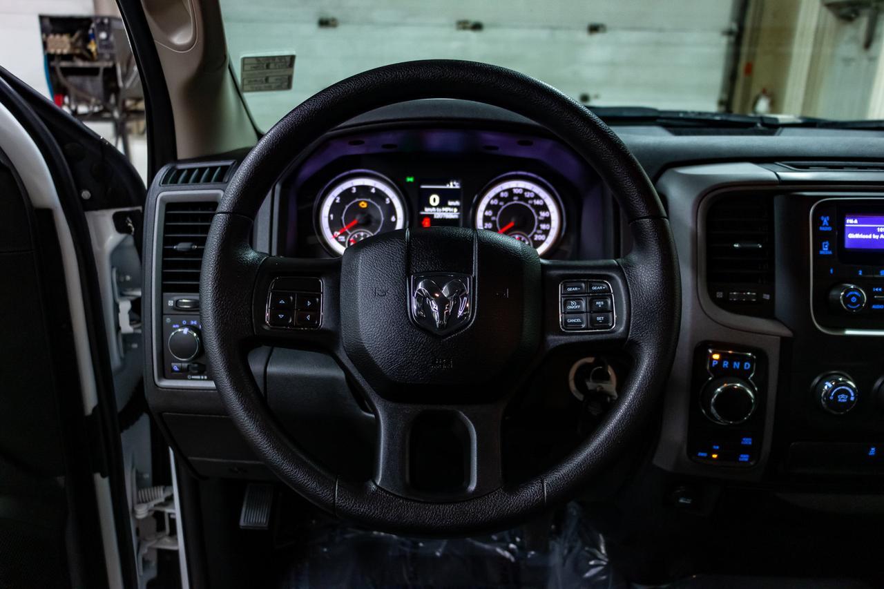 2017 Ram 1500 4x4 Crew Cab SXT Red Deer AB