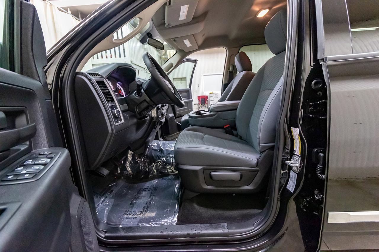 2017 Ram 1500 4x4 Crew Cab SXT Red Deer AB