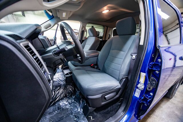 2017 Ram 1500 4x4 Crew Cab SXT Red Deer AB