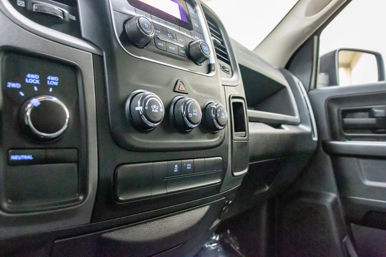 2017 Ram 1500 4x4 Crew Cab SXT Red Deer AB