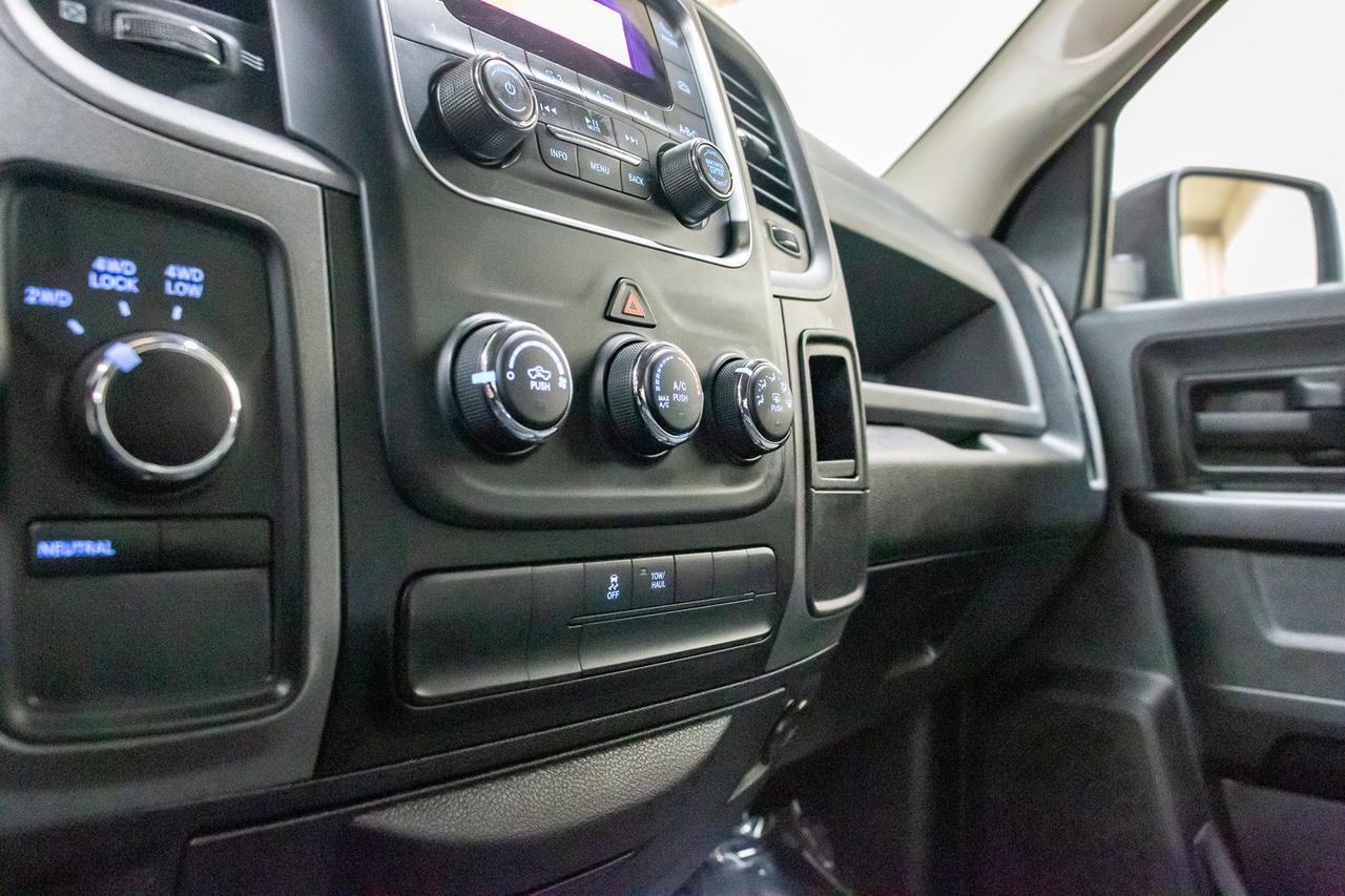 2017 Ram 1500 4x4 Crew Cab SXT Red Deer AB
