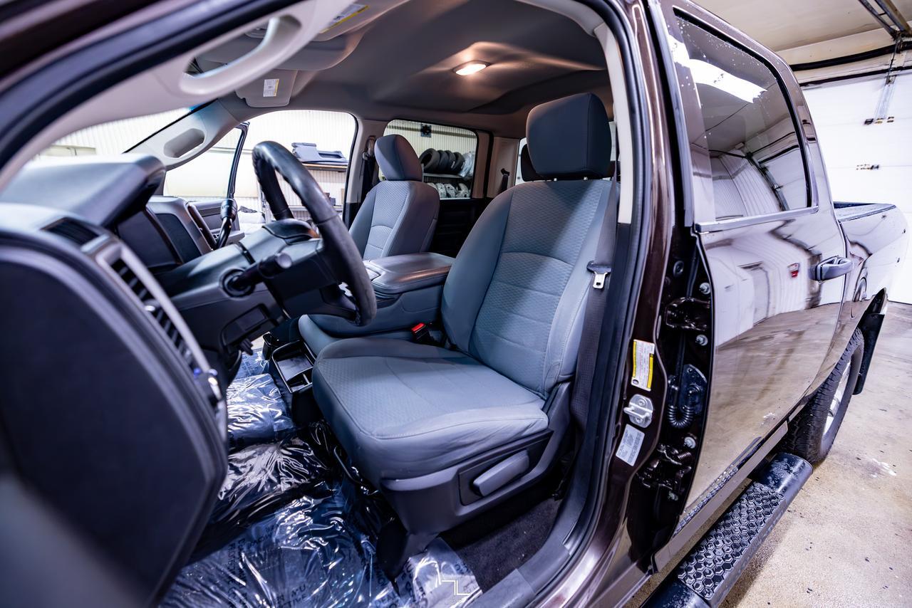 2017 Ram 1500 4x4 Crew Cab SXT Red Deer AB