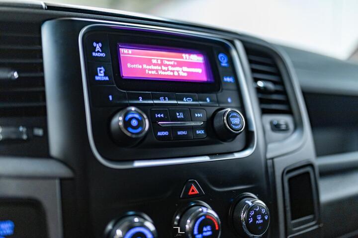 2017 Ram 1500 4x4 Crew Cab SXT Red Deer AB 2017 Ram 1500 4x4 Crew Cab SXT Red Deer AB