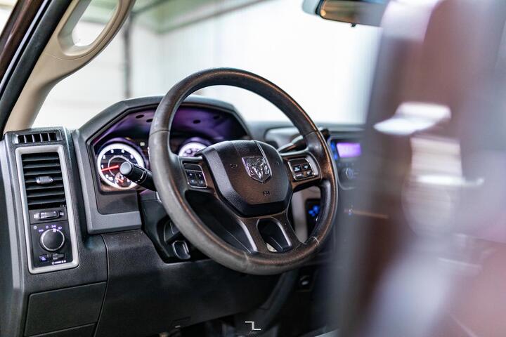 2017 Ram 1500 4x4 Crew Cab SXT Red Deer AB 2017 Ram 1500 4x4 Crew Cab SXT Red Deer AB