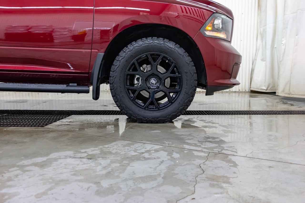 2017 Ram 1500 4x4 Crew Cab Sport Leather Roof Nav Red Deer AB