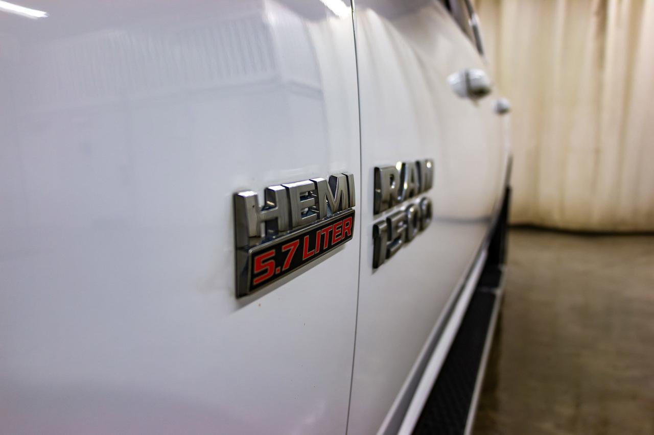 2017 Ram 1500 4x4 Crew Cab Sport Leather Roof Nav Red Deer AB
