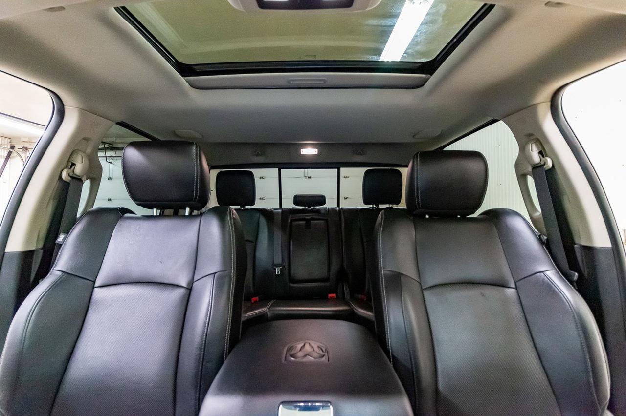 2017 Ram 1500 4x4 Crew Cab Sport Leather Roof Nav Red Deer AB