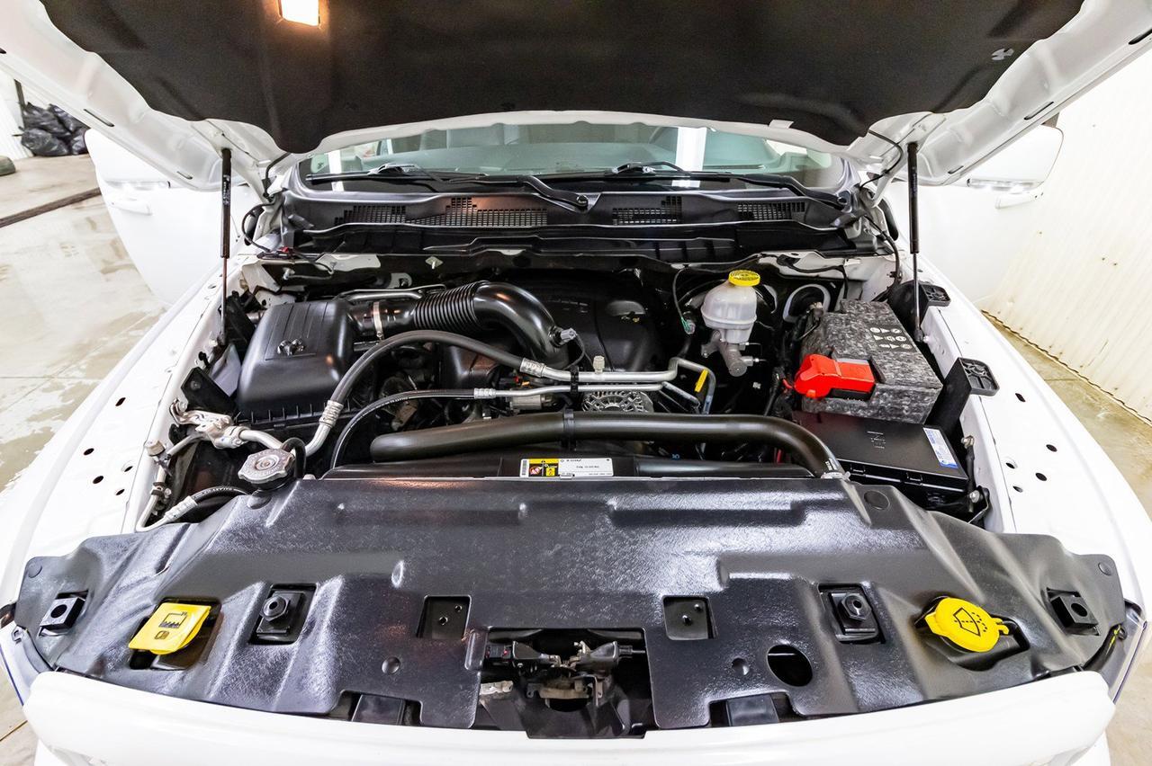 2017 Ram 1500 4x4 Crew Cab Sport Leather Roof Nav Red Deer AB