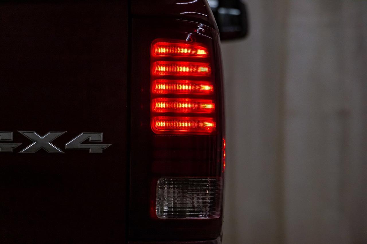 2017 Ram 1500 4x4 Crew Cab Sport Leather Roof Nav Red Deer AB