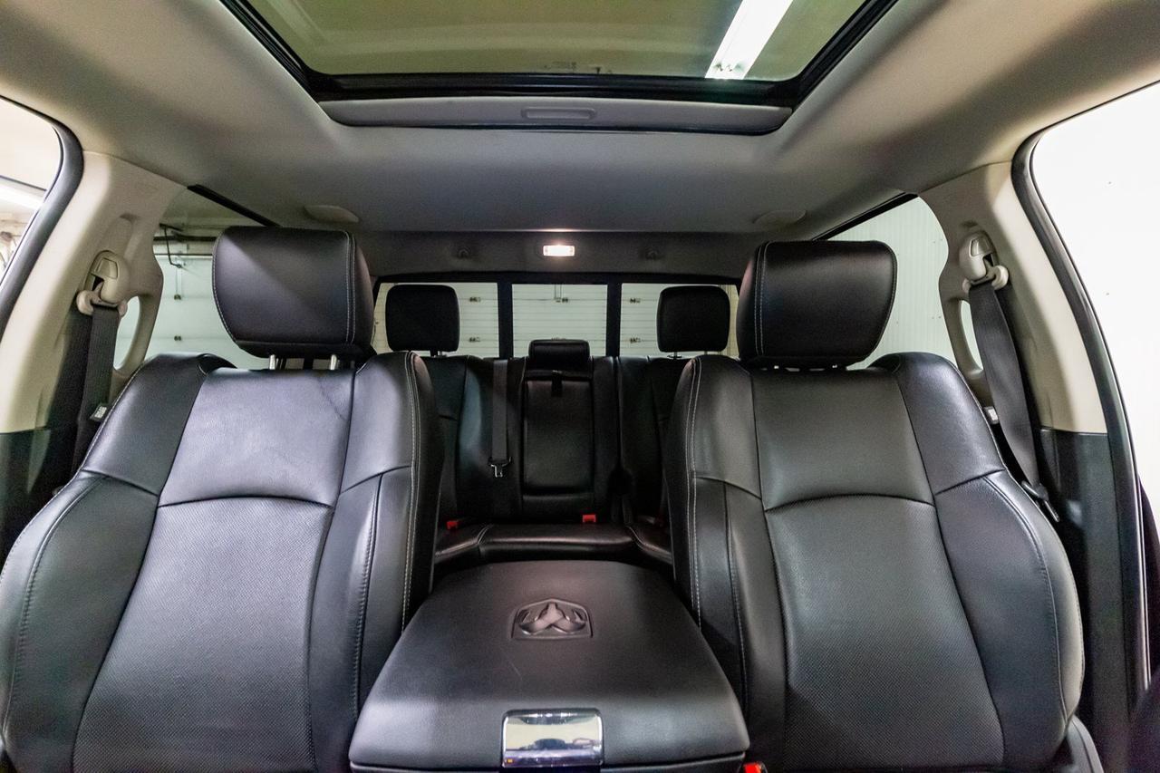 2017 Ram 1500 4x4 Crew Cab Sport Leather Roof Nav Red Deer AB
