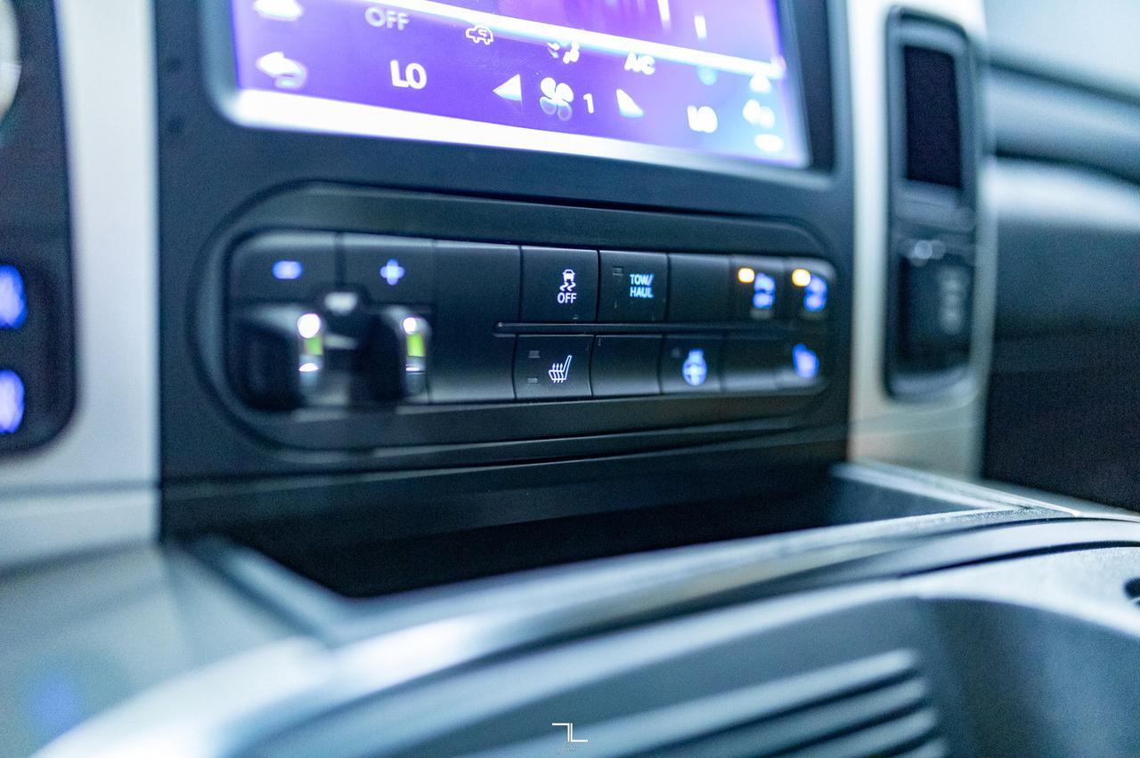 2017 Ram 1500 4x4 Crew Cab Sport Sublime Leather Roof Nav Red Deer AB