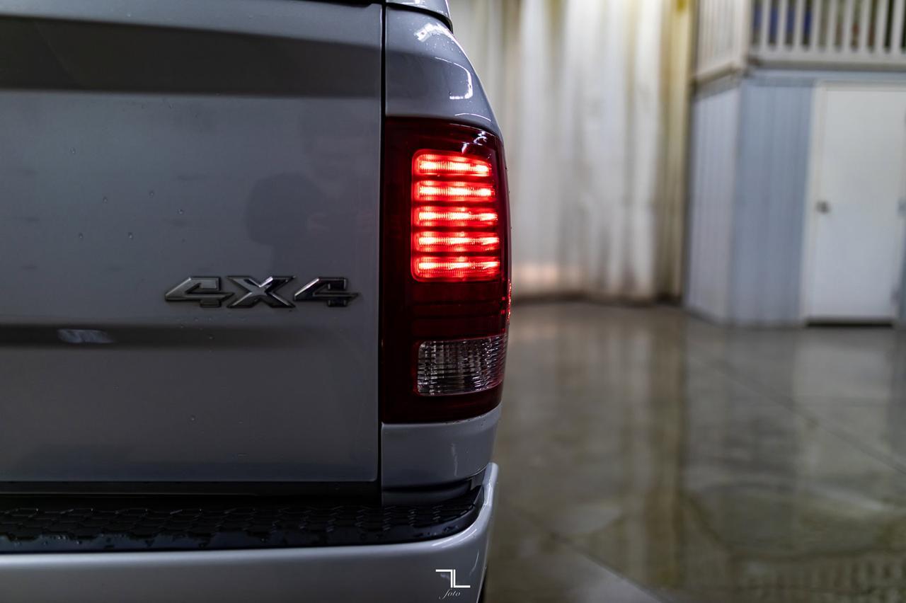 2017 Ram 1500 4x4 Quad Cab Sport HEMI Red Deer AB