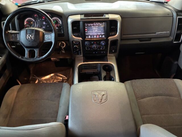 2017 Ram 1500 Big Horn Crew Cab 4x4 5'7 Box