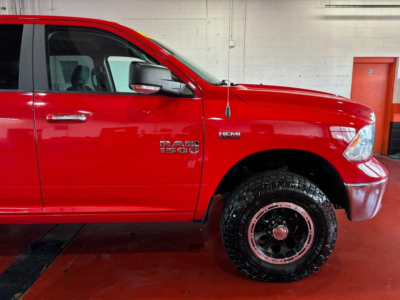 2017 Ram 1500 Big Horn Crew Cab 4x4 5'7 Box Franklin OH