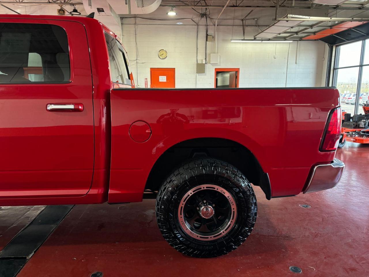 2017 Ram 1500 Big Horn Crew Cab 4x4 5'7 Box Franklin OH