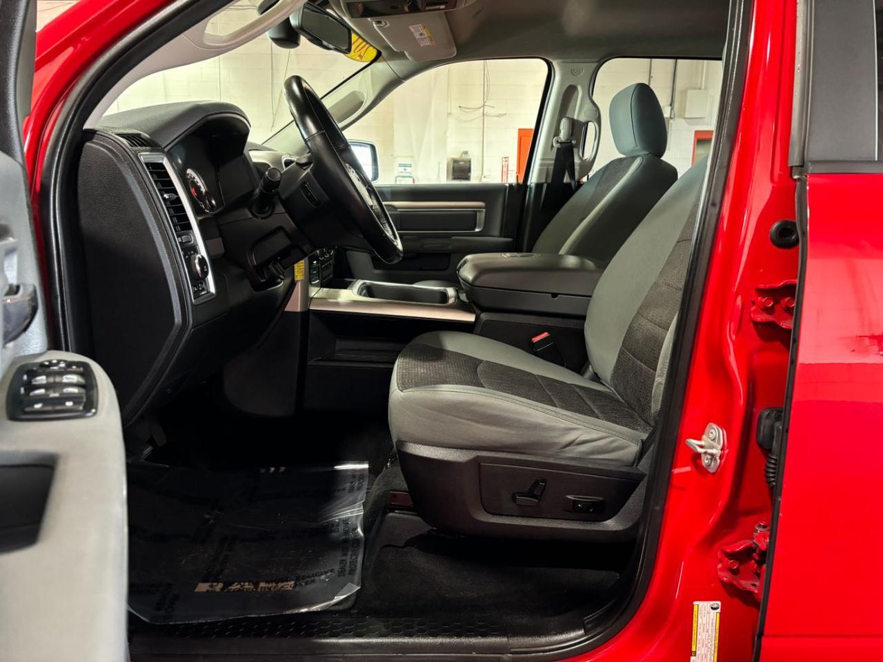 2017 Ram 1500 Big Horn Crew Cab 4x4 5'7 Box Franklin OH